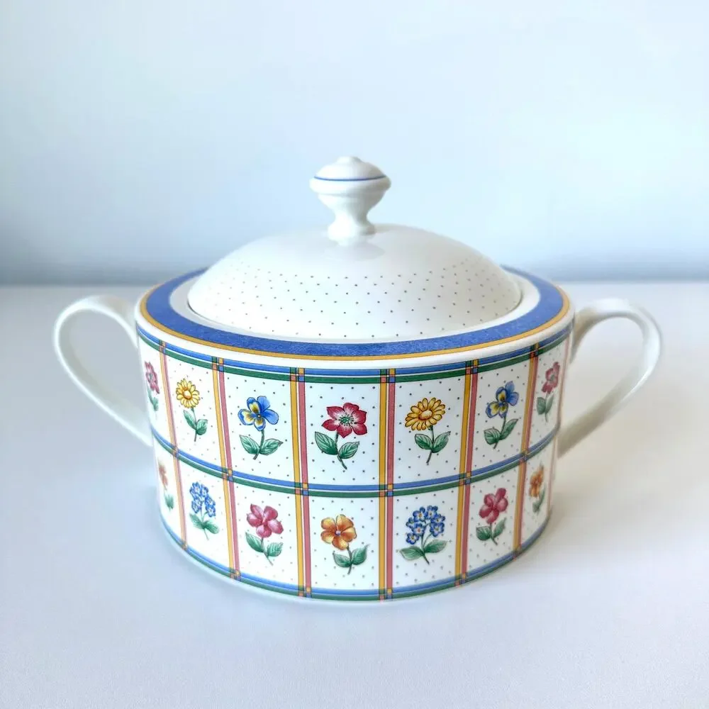Vintage Villeroy & Boch Julie 2.5 Qt Round Covered Casserole Tureen w Lid